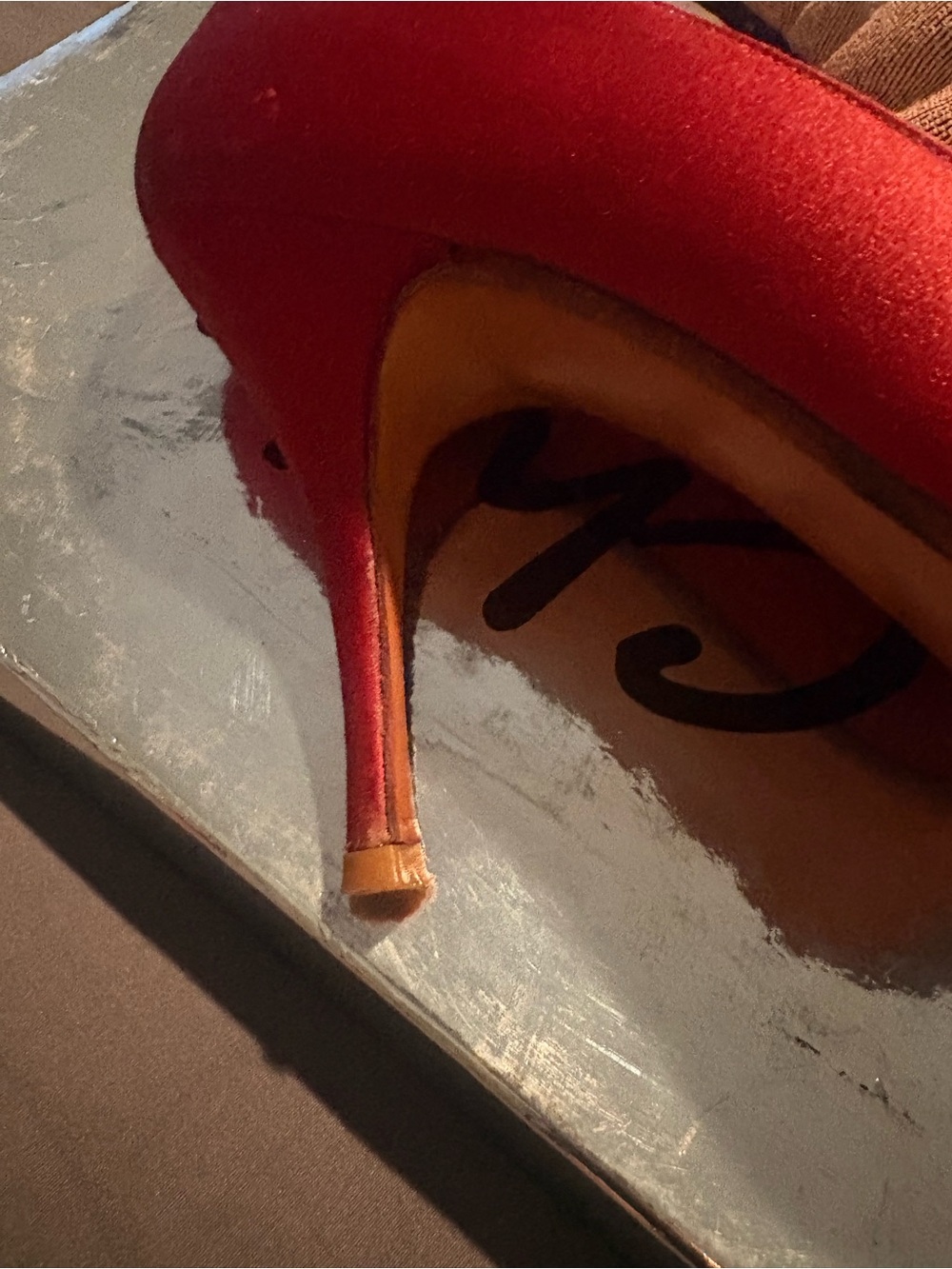 Stuart Weitzman rusty Red silk Pointed-Toe Pumps. gorgeous! Retired Reverend ❤️ - Picture 5 of 11